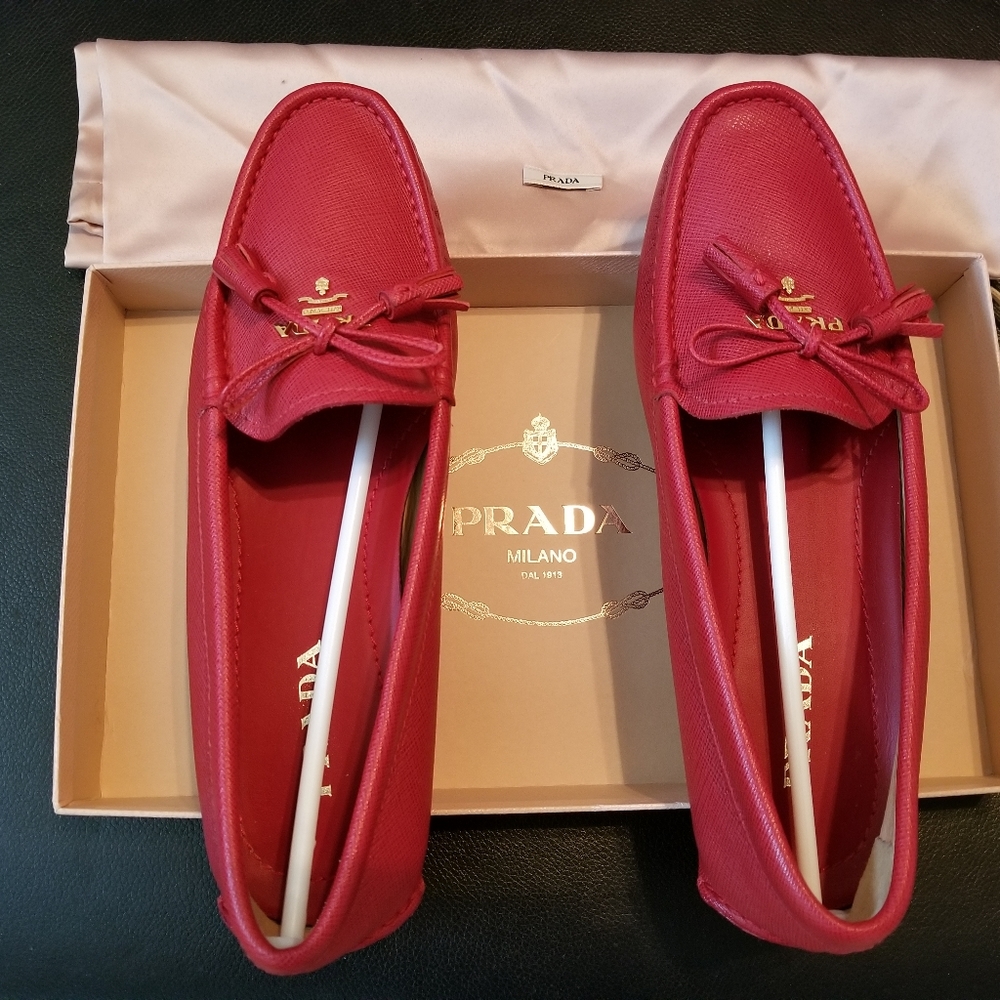 AUTHENTIC PRADA Saffiano Calzatura Donna Fuoco Women's Moccasins